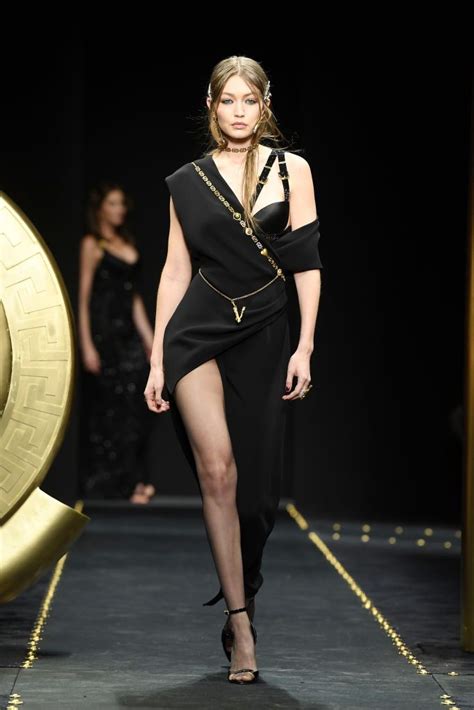 vogue runway versace fw 19|versace runway fashion.